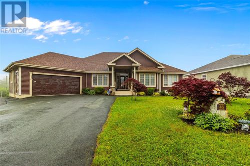 45 Kestrel Dr, House with 4 bedrooms, 3 bathrooms and null parking in Paradise NL | Card Image