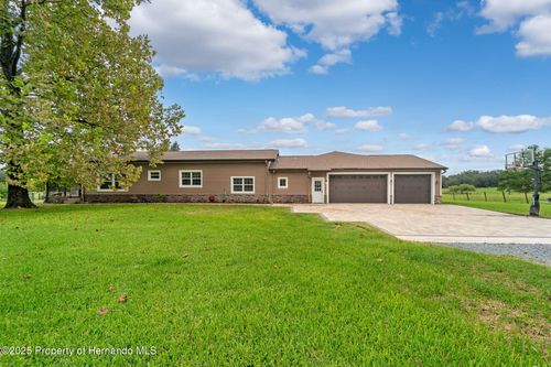 14887 Buczak Rd, Brooksville, FL, 34614-1615 | Card Image