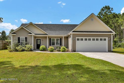 404 Camp Davis Rd, Holly Ridge, NC, 28445-8678 | Card Image