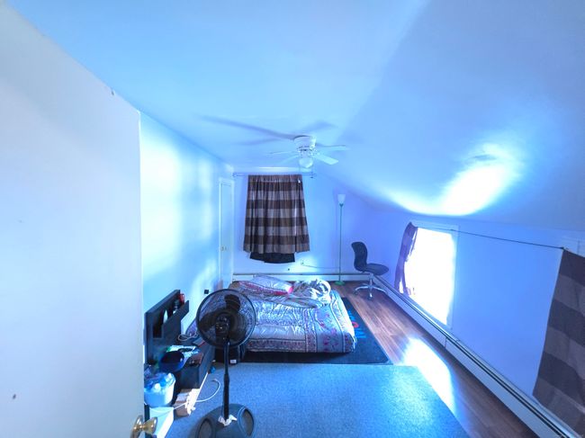 Bedroom Unit 1 | Image 10