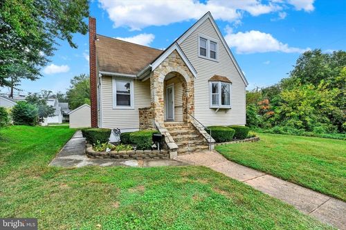 1243 10 Oaks Rd, BALTIMORE, MD, 21227-1316 | Card Image