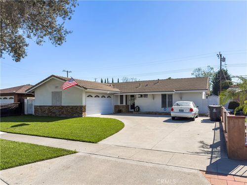 1117 S Arapaho Dr, Santa Ana, CA, 92704-2406 | Card Image