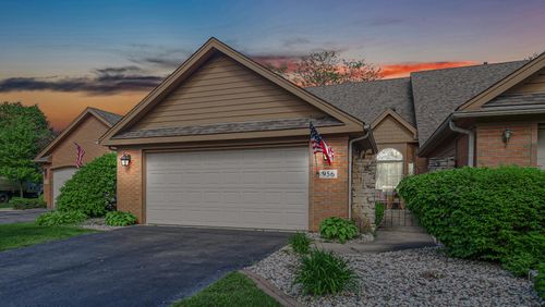 956 Cornwallis Ln, Munster, IN, 46321-2878 | Card Image