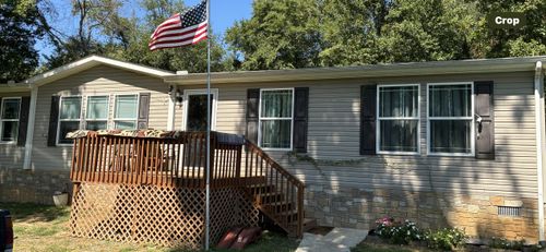 195 Hall Collins Ln, Bean Station, TN, 37708-3215 | Card Image