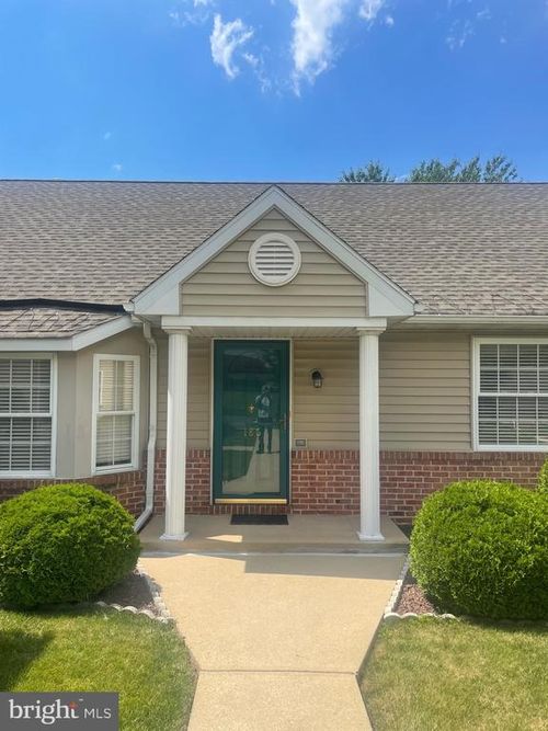186 Heather Ln, WYOMISSING, PA, 19610-1179 | Card Image