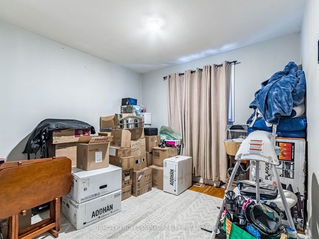 866 Krosno Blvd, House attached with 5 bedrooms, 2 bathrooms and 2 parking in Pickering ON | Image 13