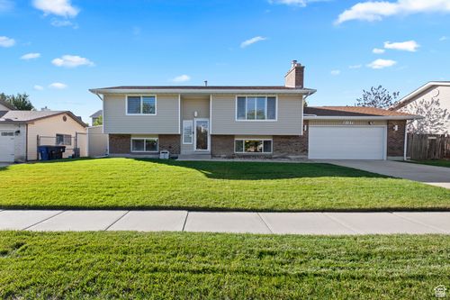 2127 W Cedar Breaks Dr, Taylorsville, UT, 84129-1405 | Card Image