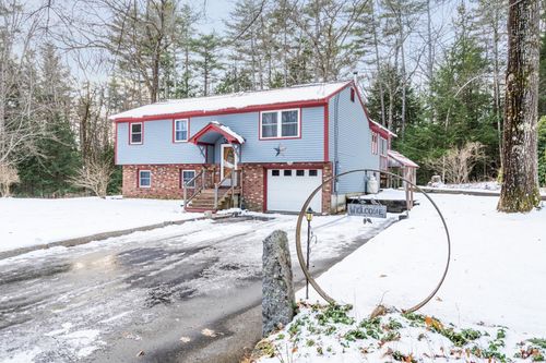 547 North Stark Highway, Weare, NH, 03281 | Card Image