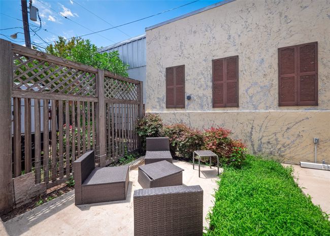 5 W Mesquite Ave, House other with 2 bedrooms, 2 bathrooms and null parking in Rogers TX | Image 32