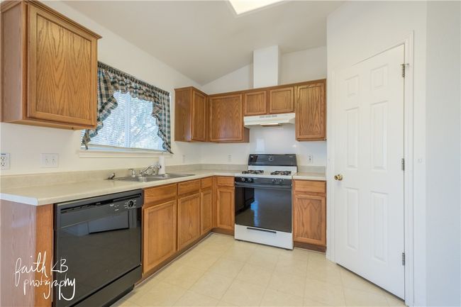 2006 Charlotte Way, House other with 3 bedrooms, 2 bathrooms and 2 parking in Round Rock TX | Image 24