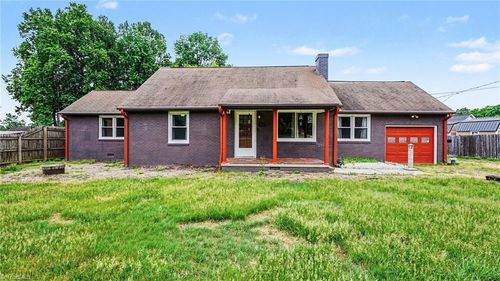 2442 Hoskins Rd, Burlington, NC, 27215-5494 | Card Image