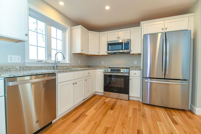 4 Delphi Way, Condo with 2 bedrooms, 2 bathrooms and null parking in Londonderry NH | Image 36