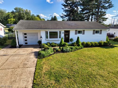1321 Moccasin Ln, Coshocton, OH, 43812-2928 | Card Image
