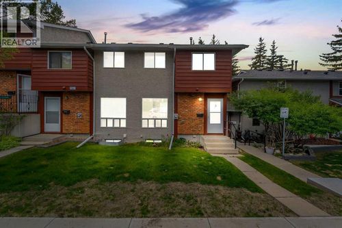 6915 Ranchview Dr Nw, Calgary, AB, T3G1R8 | Card Image