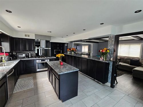 18410 Marlowe St, Detroit, MI, 48235-2764 | Card Image