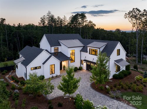 320 Flowering Vine Ct, Asheville, NC, 28803-0383 | Card Image