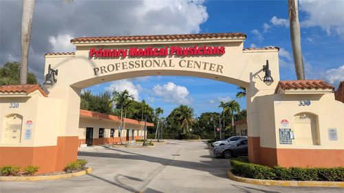 200-330 S State Road 7, PLANTATION, FL, 33317-3719 | Card Image