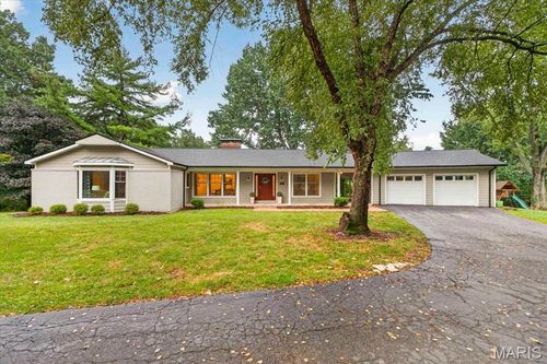 1821 Topping Rd, Saint Louis, MO, 63131-1819 | Card Image