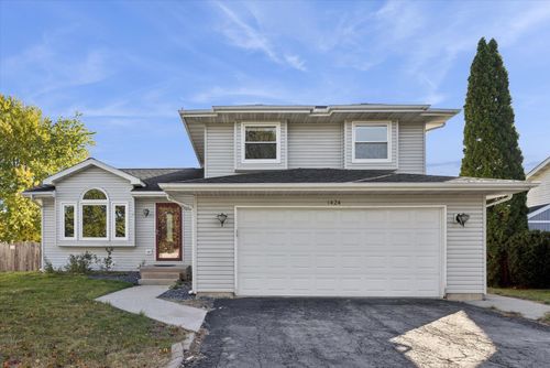 1424 Phoenix Ln, Joliet, IL, 60431-8415 | Card Image