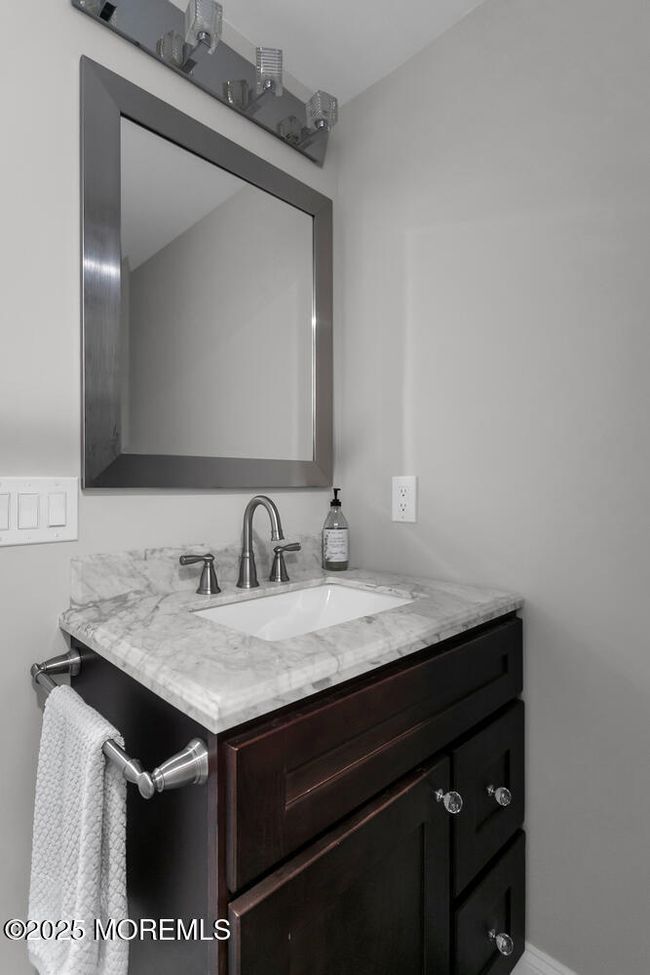7 Navesink Ct, Condo with 3 bedrooms, 4 bathrooms and 2 parking in Long Branch NJ | Image 35