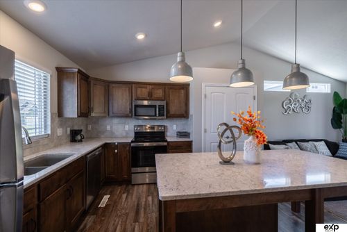 7752 N 108th St, Omaha, NE, 68142-1174 | Card Image