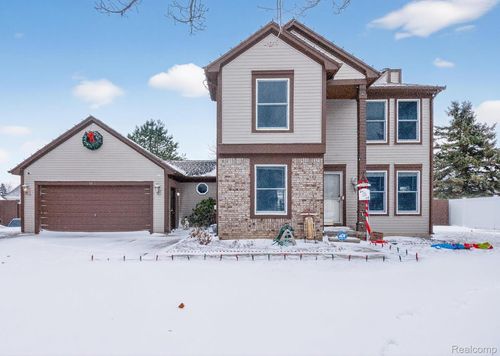 8051 Rose Ln, Goodrich, MI, 48438-9206 | Card Image