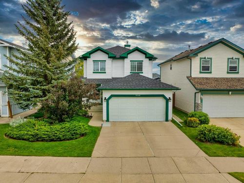 1046 Coventry Dr Ne, Calgary, AB, T3K4P2 | Card Image