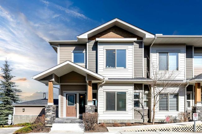 75 Cougar Ridge Landing Sw, Home with 3 bedrooms, 2 bathrooms and 2 parking in Calgary AB | Image 3
