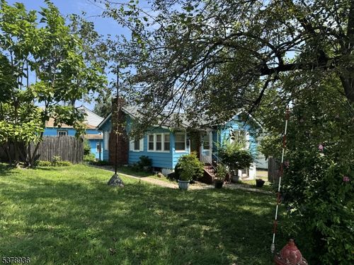 61 Minnehaha Blvd, Lake Hiawatha, NJ, 07034-2701 | Card Image