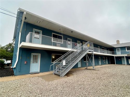 apt-8-94 Cowesett Ave, West Warwick, RI, 02893-3257 | Card Image