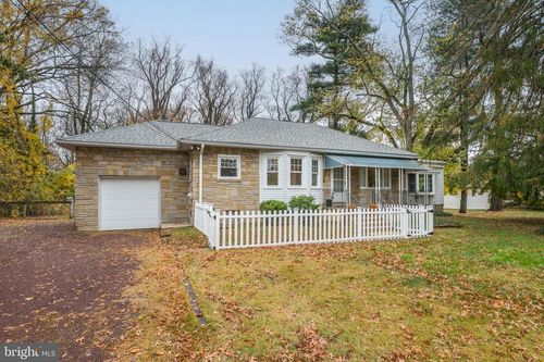 107 Hartford Rd, Mount Laurel, NJ, 08054-9714 | Card Image