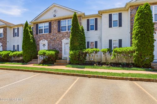 66 Aspen Ct, Lakewood, NJ, 08701-4335 | Card Image