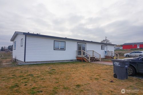 35 W Hampton Rd, Hatton, WA, 99344-7417 | Card Image