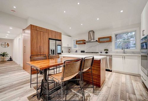 65 Edith St, Jacksons Point, ON, L0E1L0 | Card Image