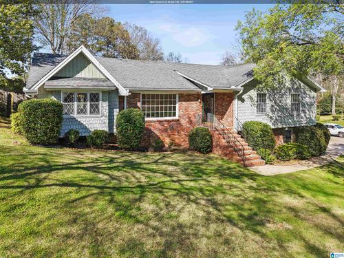 825 Shadywood Ln, Birmingham, AL, 35206-1702 | Card Image