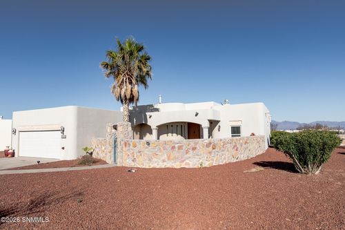 1216 Titania Ct, Las Cruces, NM, 88007-8976 | Card Image