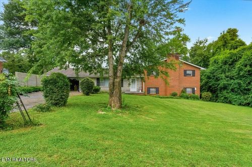 1061 S Linden Dr, Alcoa, TN, 37701-1813 | Card Image