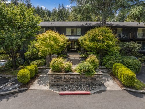 69-16250 Pacific Hwy, Lake Oswego, OR, 97034-4027 | Card Image