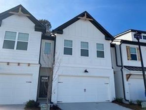 221 Auburn Valley Way, Auburn, GA, 30011-5000 | Card Image