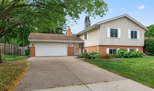 8715 N Brook Ave N, Brooklyn Park, MN, 55428-2656 | Card Image