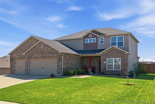 380 E 148th St S, Glenpool, OK, 74033-4317 | Card Image