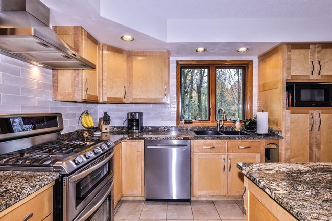 N10497 E Solberg Lake Rd, House other with 3 bedrooms, 4 bathrooms and 4 parking in PHILLIPS WI | Image 4