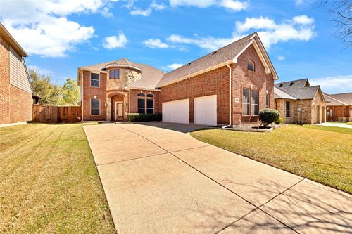 8124 Hickory Upland Dr, Fort Worth, TX, 76131-3586 | Card Image