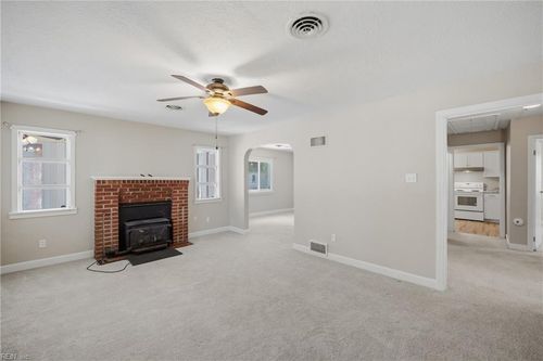 91 Nicholson St, Portsmouth, VA, 23702-2946 | Card Image