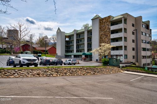 310-354 E Holly Ridge Rd, Gatlinburg, TN, 37738-3435 | Card Image
