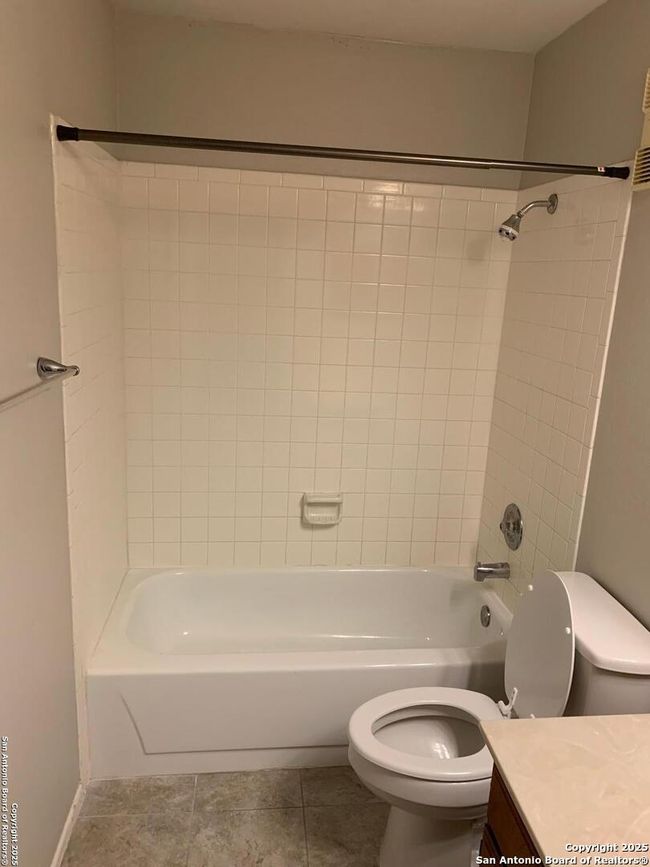 UNIT-1201 - 4212 Medical Dr, Condo with 2 bedrooms, 2 bathrooms and null parking in San Antonio TX | Image 25