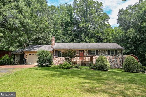 96 Sandy Ridge Rd, Fredericksburg, VA, 22405-3553 | Card Image
