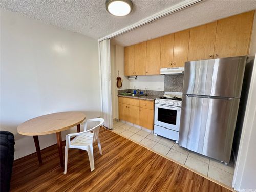 916-2345 Ala Wai Blvd, Honolulu, HI, 96815-5017 | Card Image