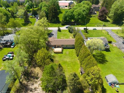 334 Freelton Rd, Puslinch, ON, N0B2J0 | Card Image