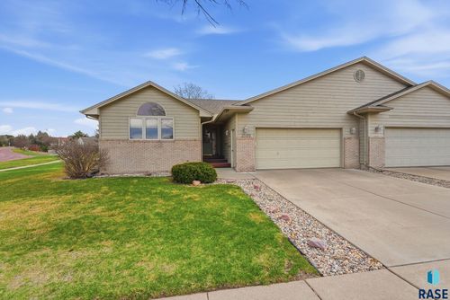 3500 E Kris Dr Drive, Sioux Falls, SD, 57103 | Card Image
